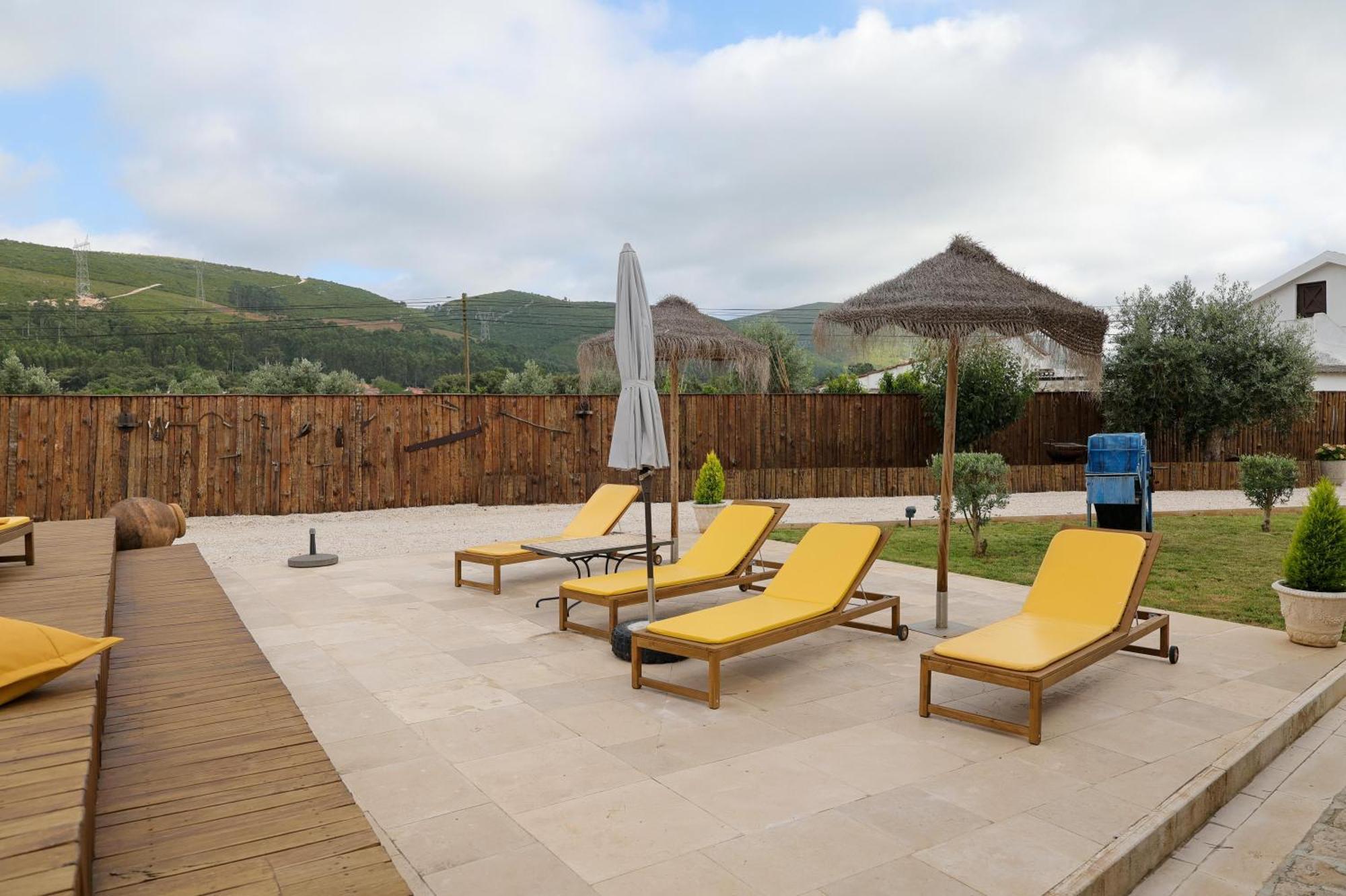 Villa Renovated Wine Press House - With Pool Porto de Mós Esterno foto