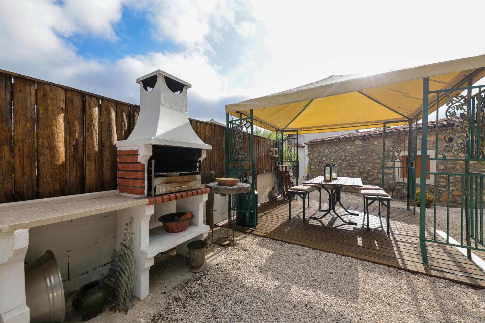 Villa Renovated Wine Press House - With Pool Porto de Mós Esterno foto