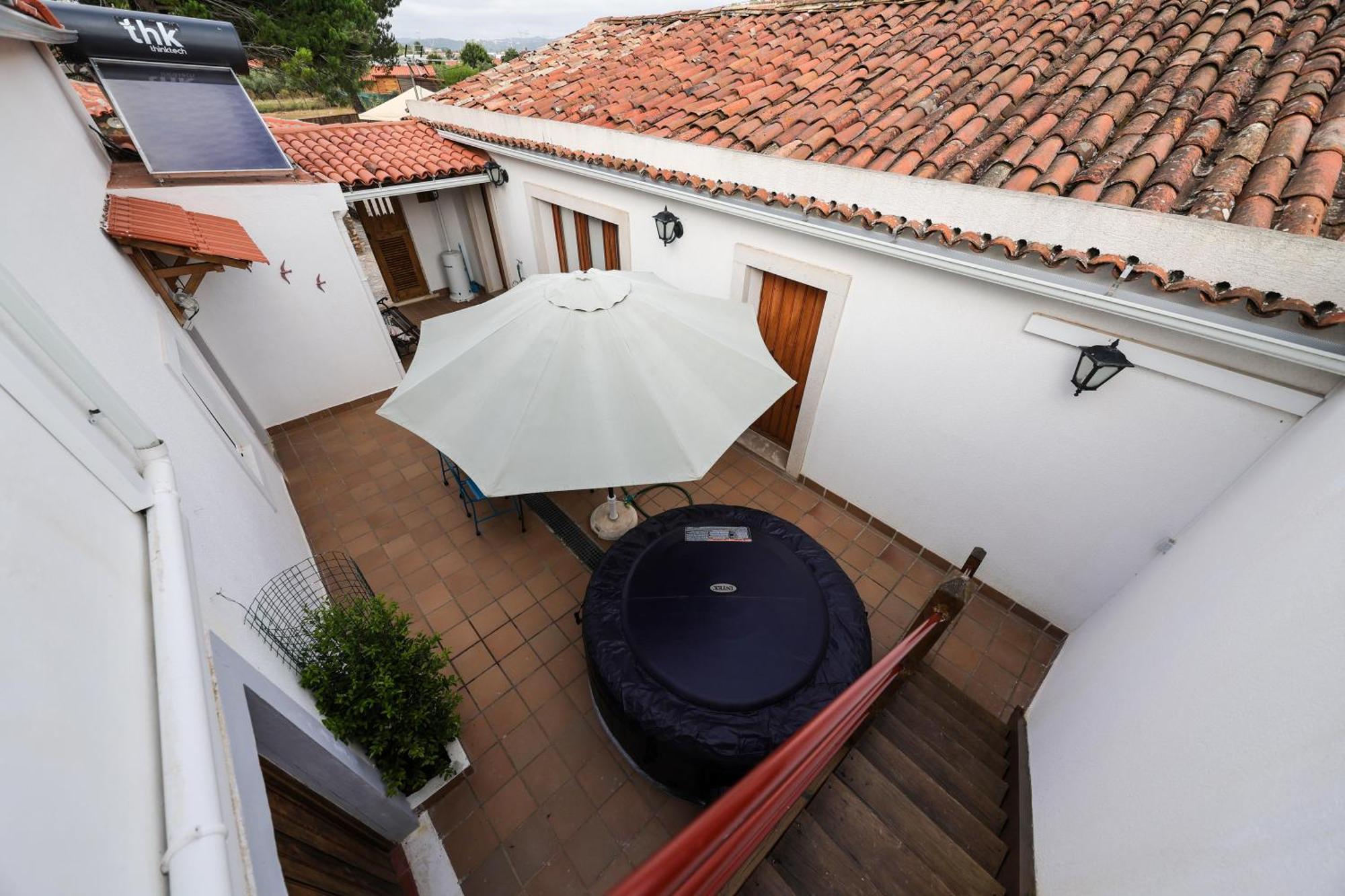 Villa Renovated Wine Press House - With Pool Porto de Mós Esterno foto